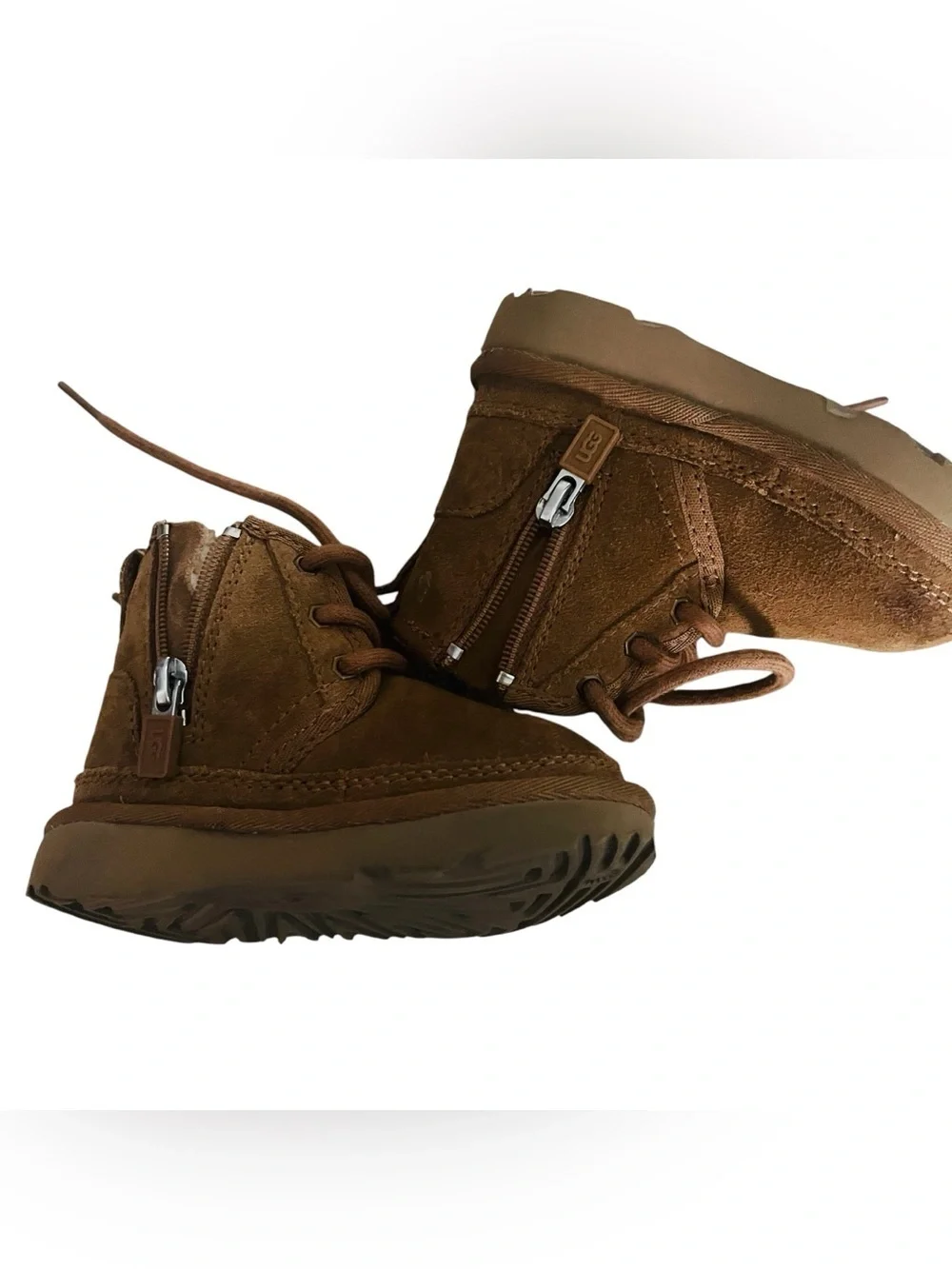 UGG Kids Chestnut Lace-Up Shearling Boots